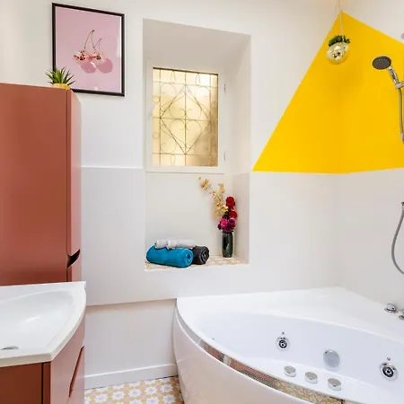 Appartamento Relais Cocorico - Town House 4 Private Suites, Ac Cinema Gym & Sauna *