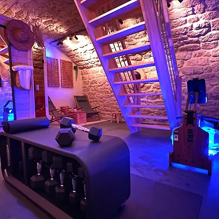 Appartamento Relais Cocorico - Town House 4 Private Suites, Ac Cinema Gym & Sauna